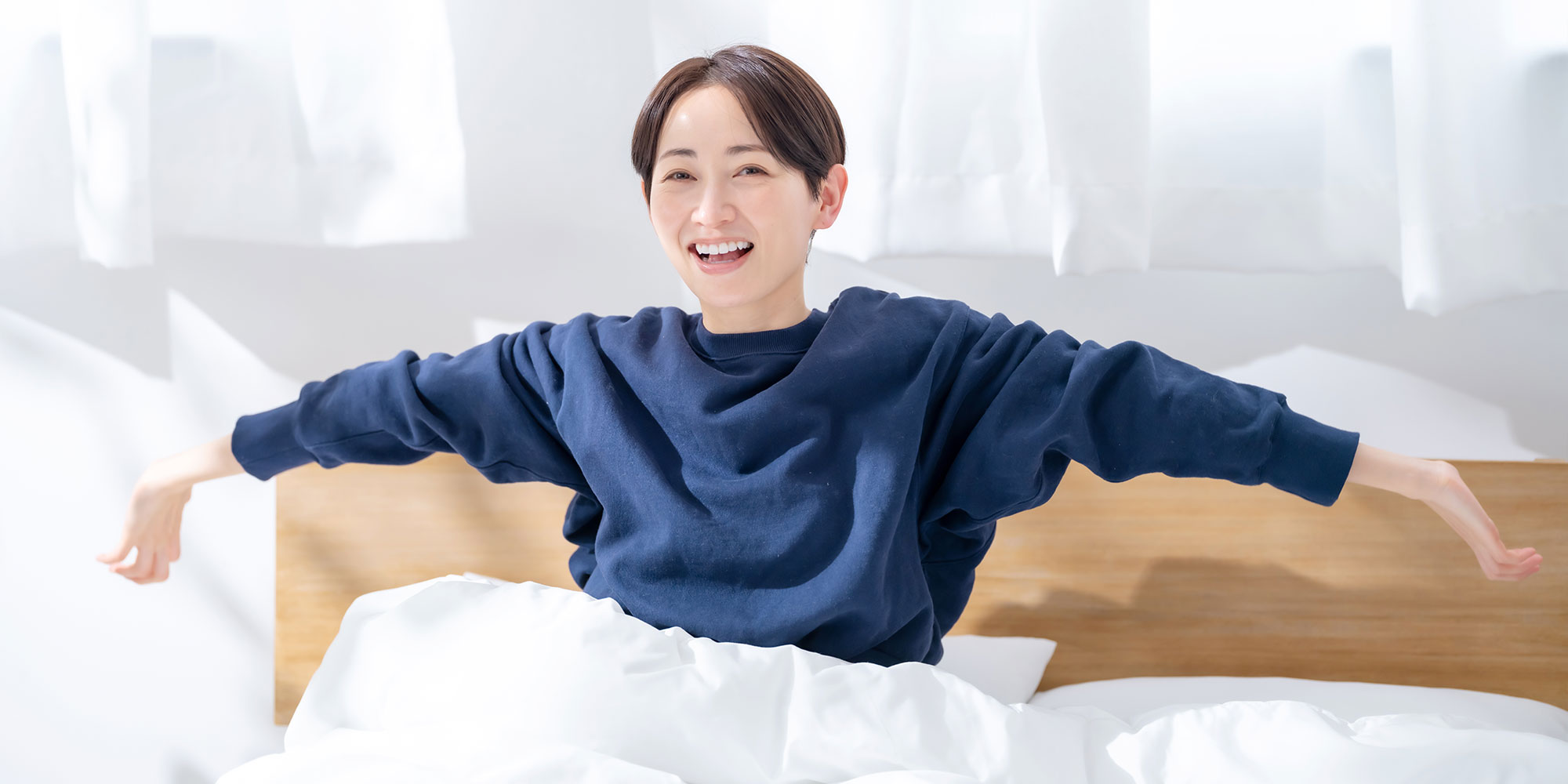 起床する女性