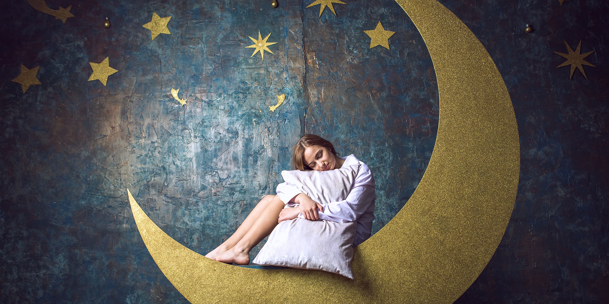 眠る女性