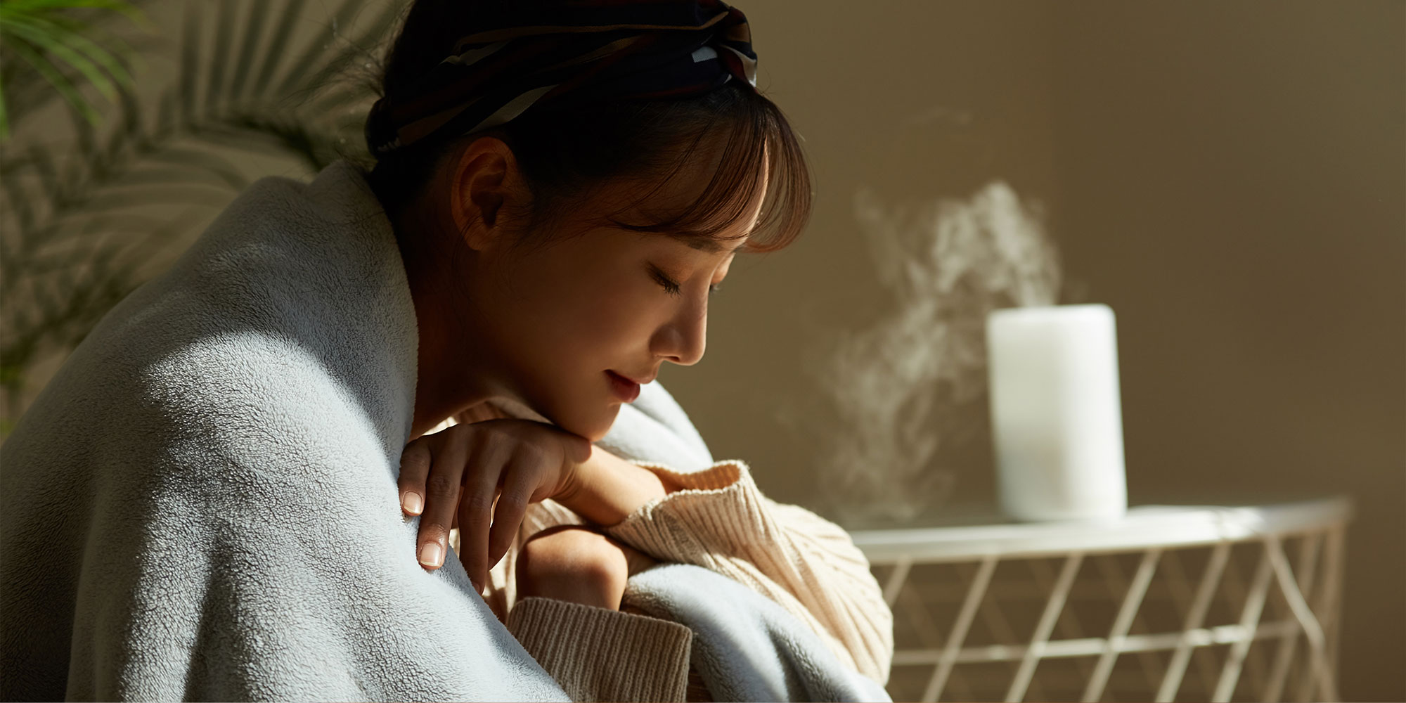 リラックスする女性