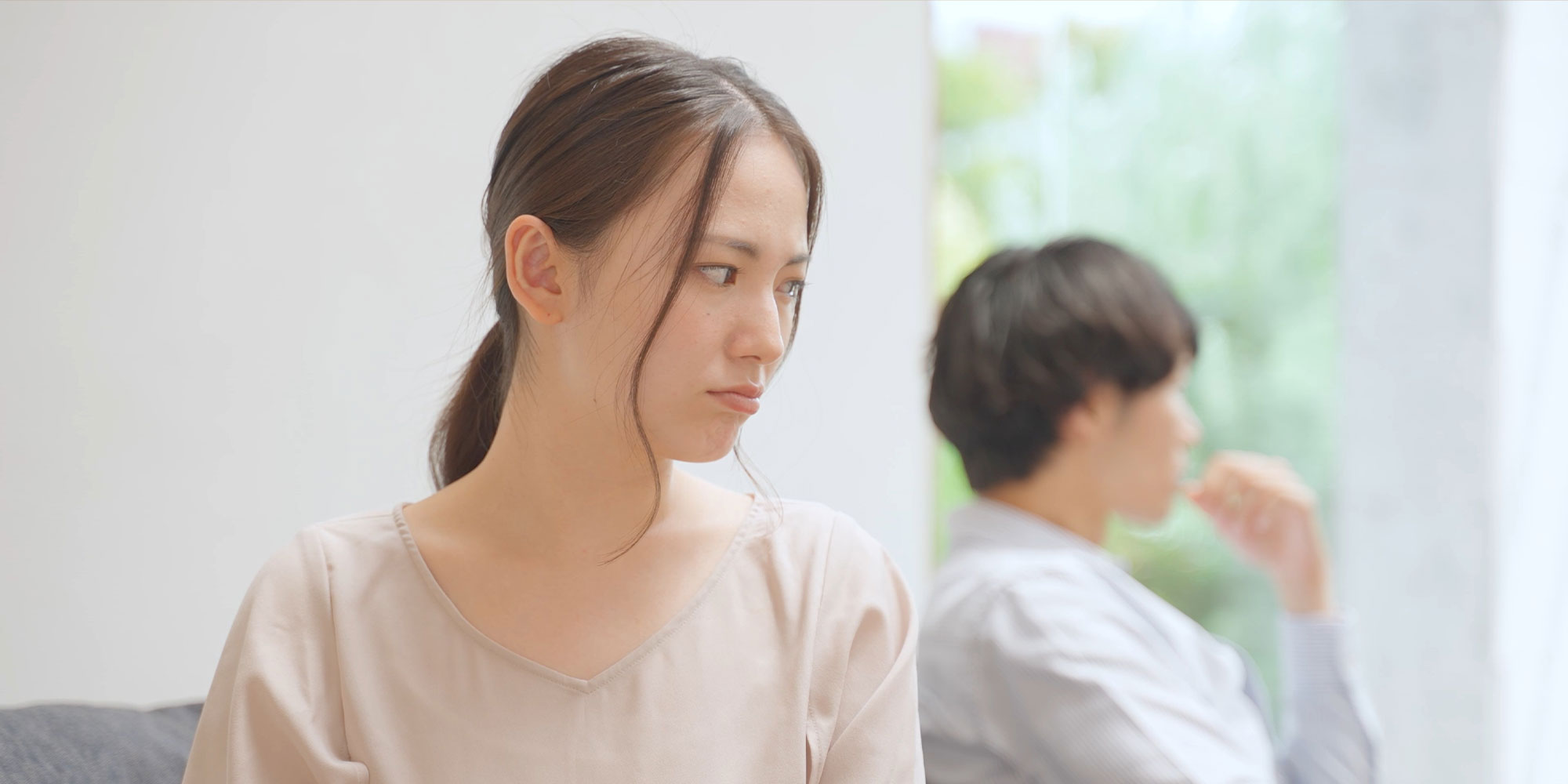 イライラする女性