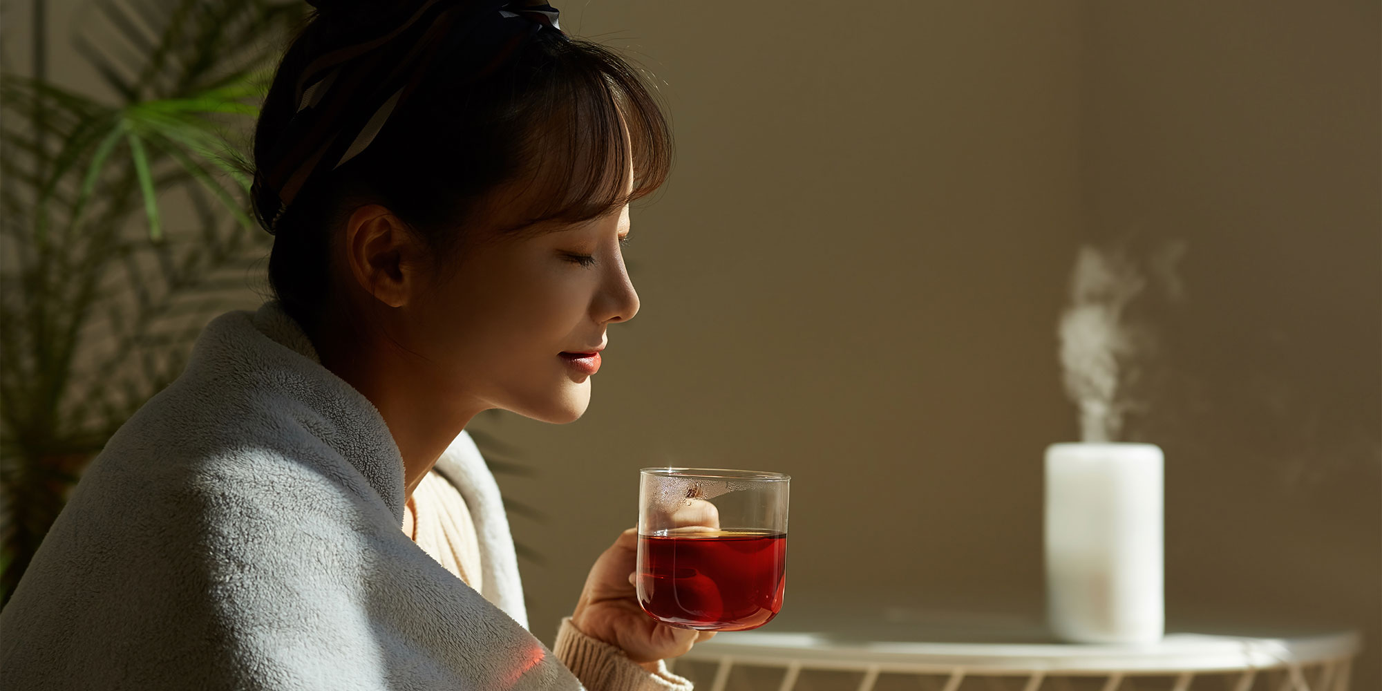 リラックスする女性