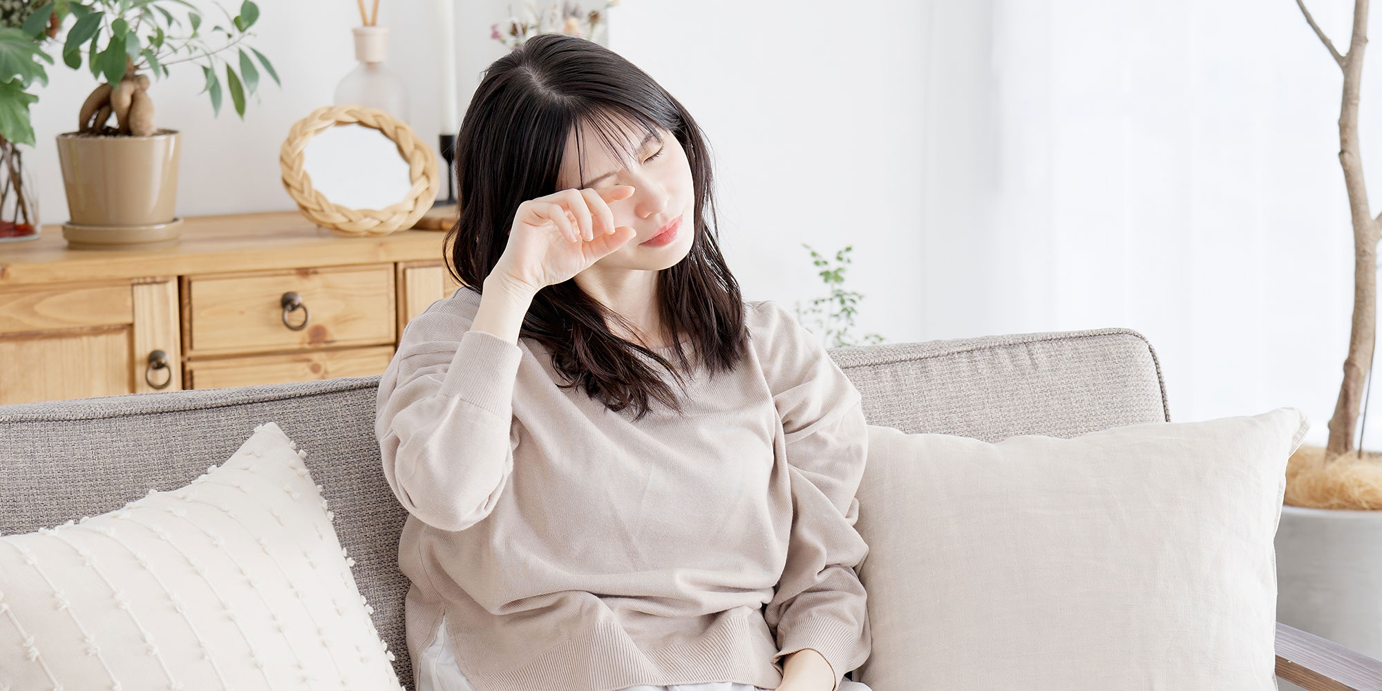 眠い女性